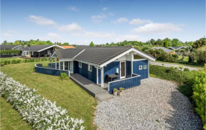 Beautiful Home In Juelsminde With Sauna, Sønderby